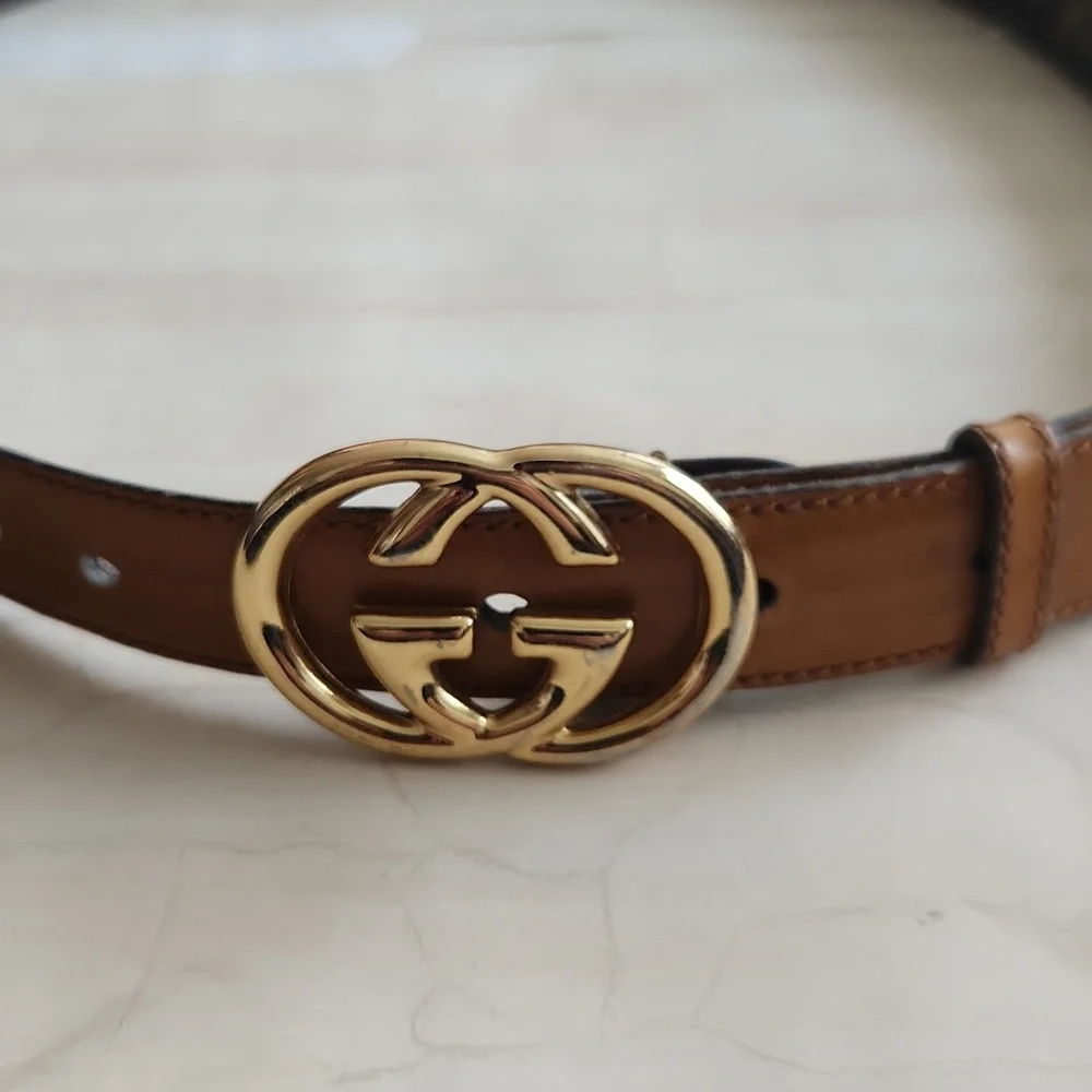 Gucci Women's Saddle Belt. Made and purchased in Italy, mint condition. Size 32. - Picture 4 of 4